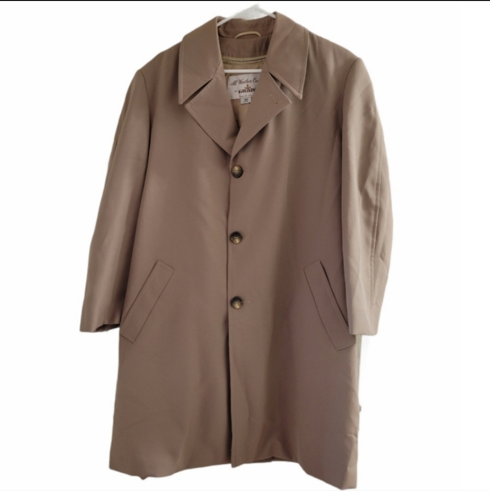 MAKE AN OFFER!! Vintage Grais All Weather Coat